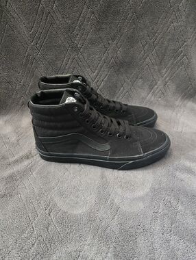 Vans Sk8-Hi Skate Shoes Womens Sz 9 Black Sneakers Skateboarding.